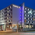 فندق Acomhotel 3*