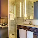 Acomhotel 3*