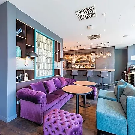 فندق Acomhotel 3*
