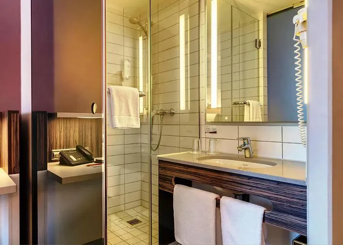 Acomhotel 3*